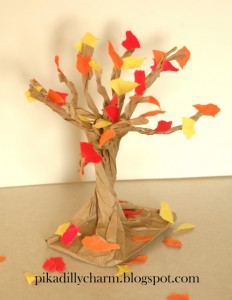 Есенно дърво от хартиен плик