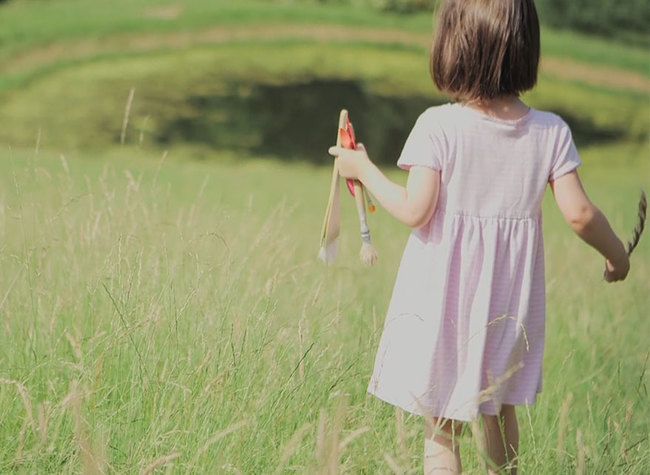 5-годишно момиченце с аутизъм създава истински шедьоври