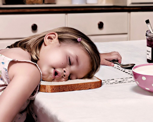 Забавни снимки, които доказват, че децата могат да заспят навсякъде (част 1)
