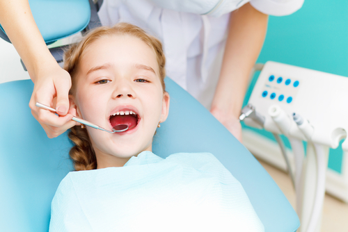Сдружението на българските зъболекари иска държавата да поеме лечението на деца, бременни и спешни случаи
