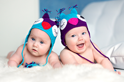 Осем двойки близнаци се родиха в Бургас само за 10 дни