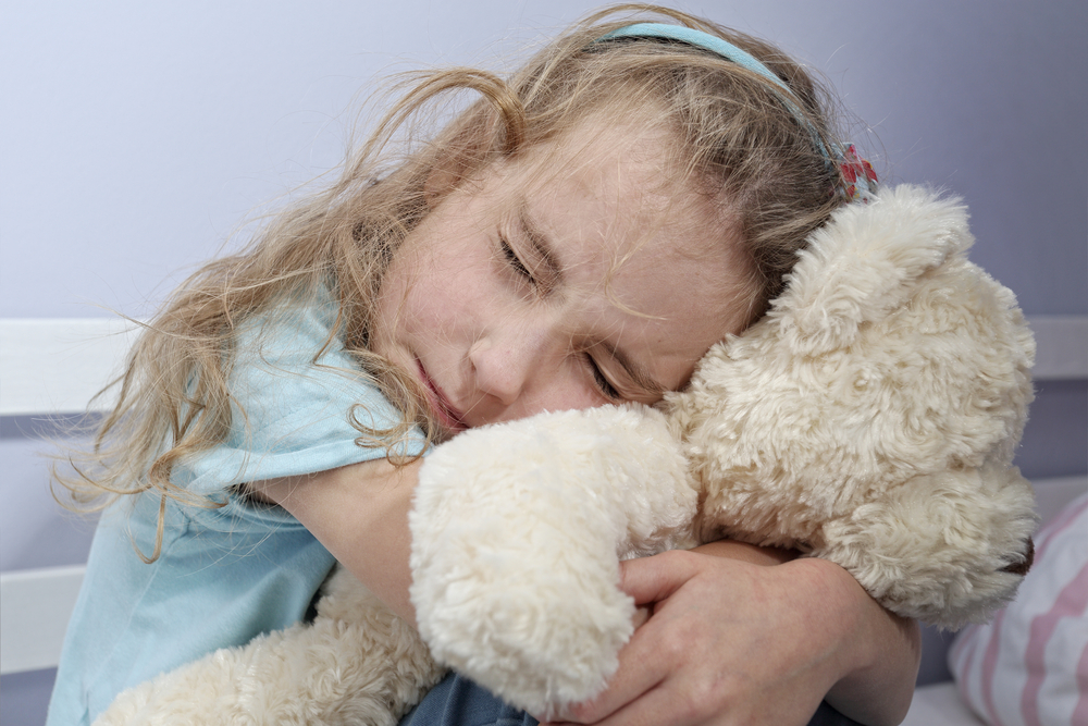 Симптомите, които алармират, че детето ви е преживяло емоционална травма