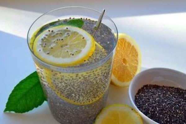 lemon-water-with-chia-seeds_k