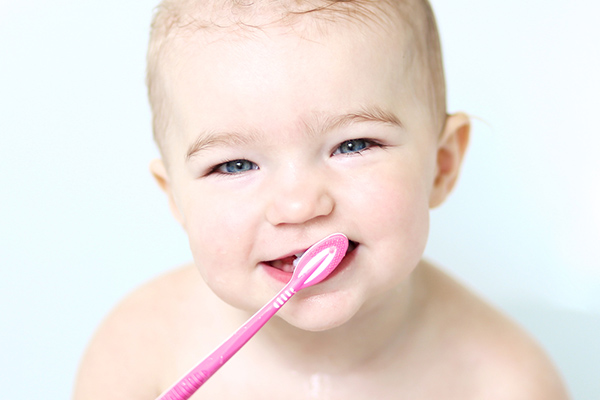 Седем начина да превърнем миенето на зъбите в успешна мисия