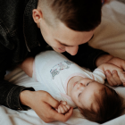 Съвети за изграждане на връзка между таткото и бебето