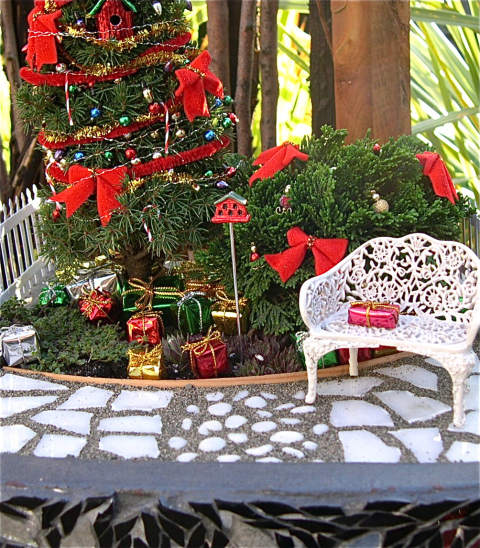 15_christmas garden1