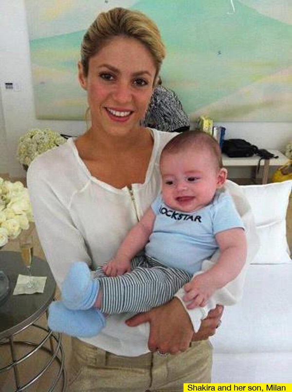 Celeb_Breastfeeding_Shakira_P