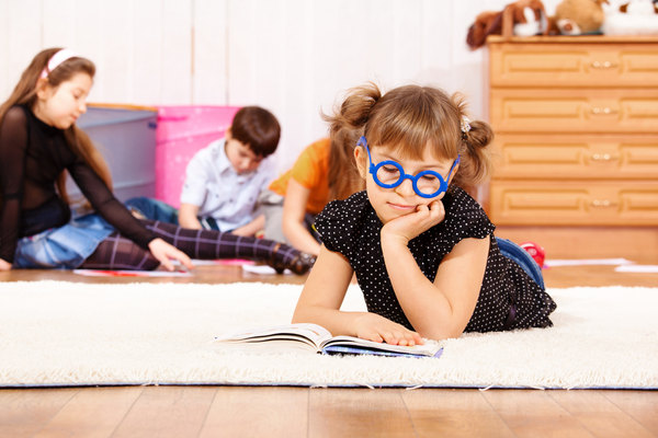 carpet_reading_kids