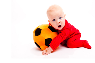 детски игри, топка, бебе, моторни умения