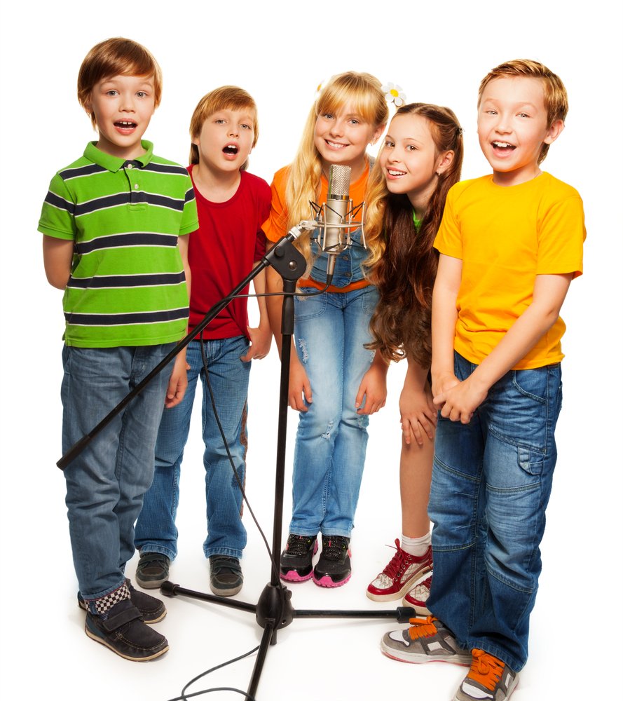 kids_singing_mac