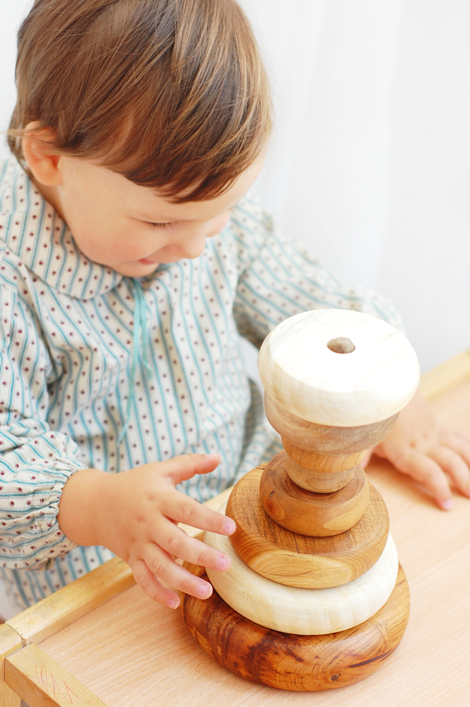 toddler_wooden_tower