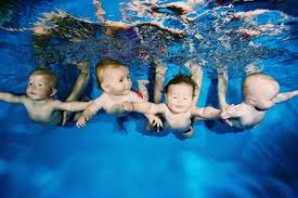 Страхотните снимки на бебета-плувци, които се гмуркат по-добре и от възрастни