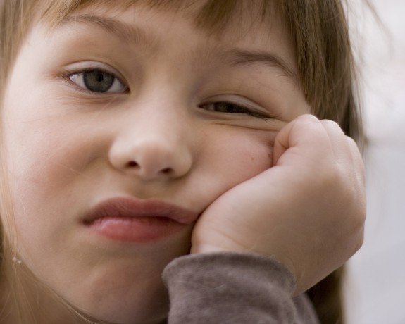 Защо децата не чуват и не разбират при сериозен разговор?
