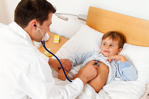 Как да разпознаем признаците на пневмония при бебето и малкото дете