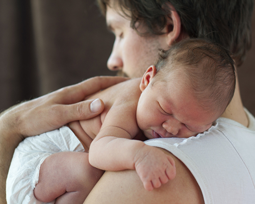 Десет изпитани начини да успокоите плачещото бебе