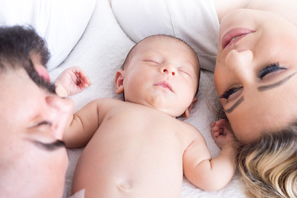 Как да запазим семейната двойка след появата на бебето? | Училище за родители “Фокс”