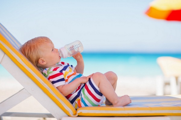 Най-важните неща, които да не забравим за ваканцията с бебето