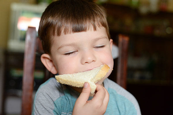 Менюто в детските градини – без бял хляб
