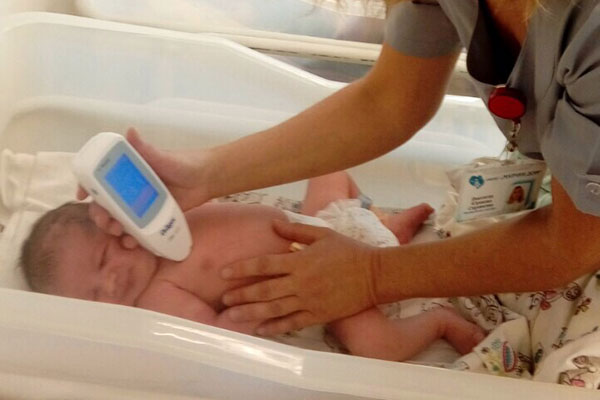 Новородените вече ще бъдат изследвани за жълтеница с ново поколение апаратура