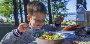 Колко е важна домашно приготвената храна за децата?